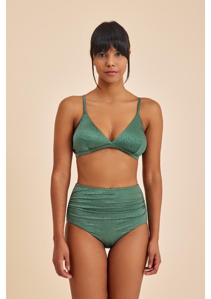 Bali Yeşil Dolgusuz Pedli Üçgen Bikini Üst