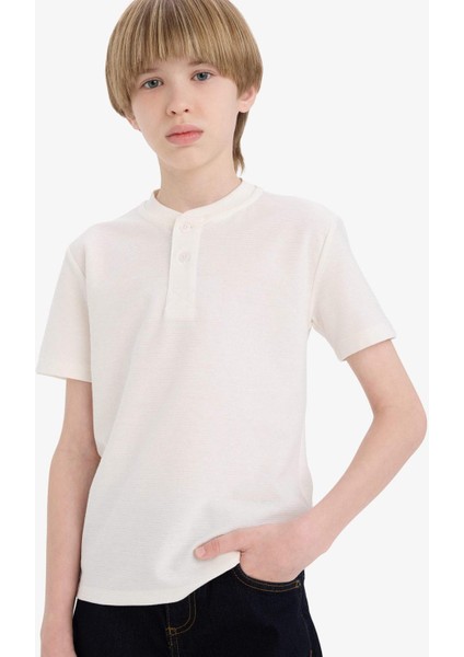 Erkek Çocuk Hakim Yaka Kısa Kollu Tişört E7189A825SM modelleri