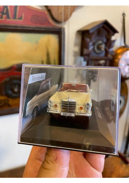 Antika Mercedes Üretimi Koleksiyonluk Araba 1:43 Ölçek modelleri