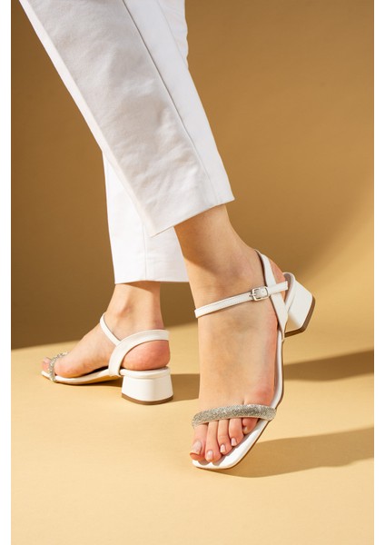 Tek Bant Taşlı Bilekte Tokalı Kısa Topuklu Kadın Sandalet 009-66-24 modelleri