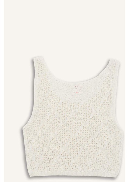 Yuvarlak Yaka Crop Kolsuz Triko Beyaz Plaj Üstü-Fall in Love B6887AX25SP