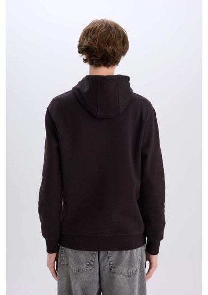 Regular Fit Kapüşonlu Kanguru Cepli İçi Yumuşak Tüylü Basic Düz Sweatshirt X8283AZ24AU