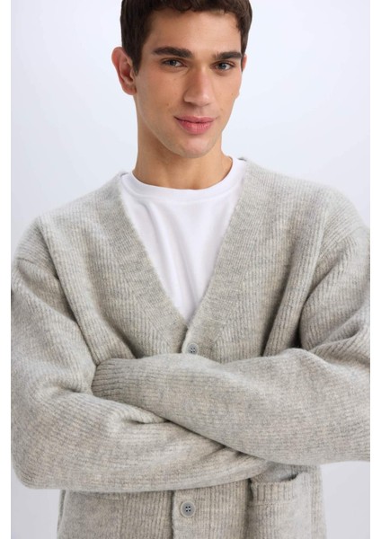 Relax Fit V Yaka Basic Düz Cepli Triko Hırka E8392AX24CW