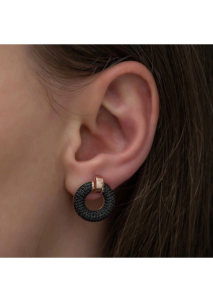 Gümüş Siyah Çok Taşlı Daire Bayan Küpe fiyatları