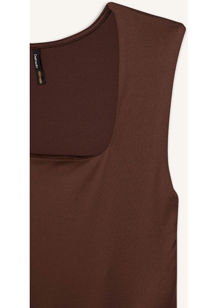 Slim Fit Dar Kesim Kare Yaka Basic Düz Çıtçıtlı Body E9045AX25SP