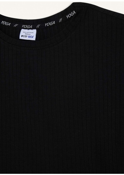 fit Cropped Fit Bisiklet Yaka Sporcu Kısa Kollu TIŞÖRT E2536AX25SM