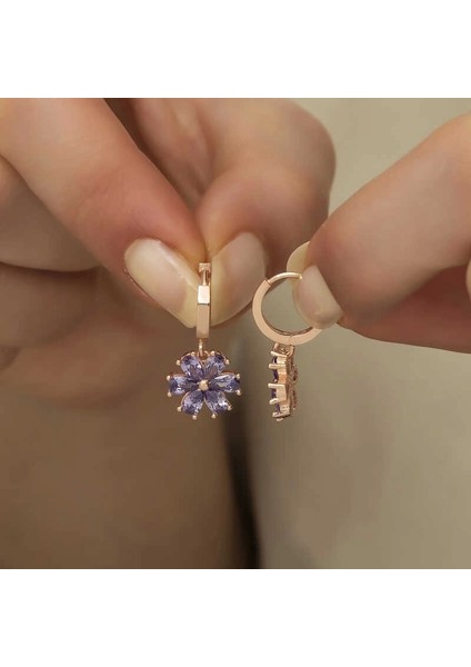 Gümüş Mor Çiçek Bayan Küpe fırsatları