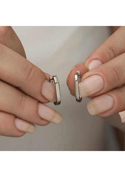 Gümüş Taşsız J Bayan Küpe indirimleri