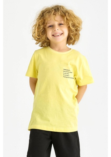Erkek Çocuk Açık Sarı Renkli Timeless Baskılı Tişört