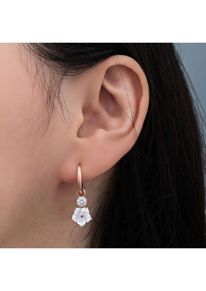 Gümüş Rose Sallantılı Manolya Çiçeği Kadın Küpe modelleri