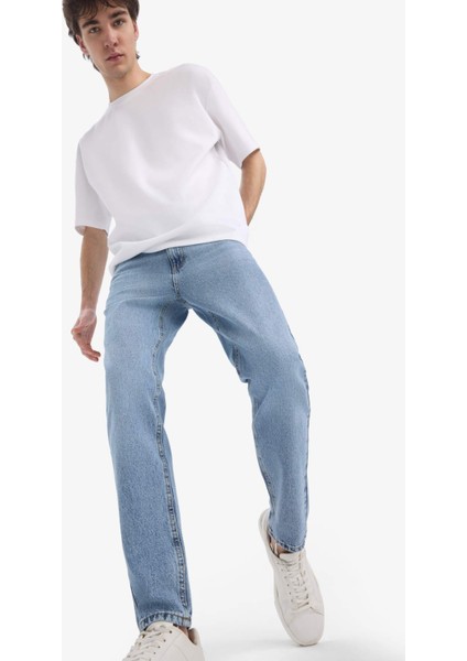 %100 Pamuk 90's Slim Fit Dar Kalıp Yüksek Bel Dar Paça Kar Yıkamalı Jean Pantolon F0161AX25SP
