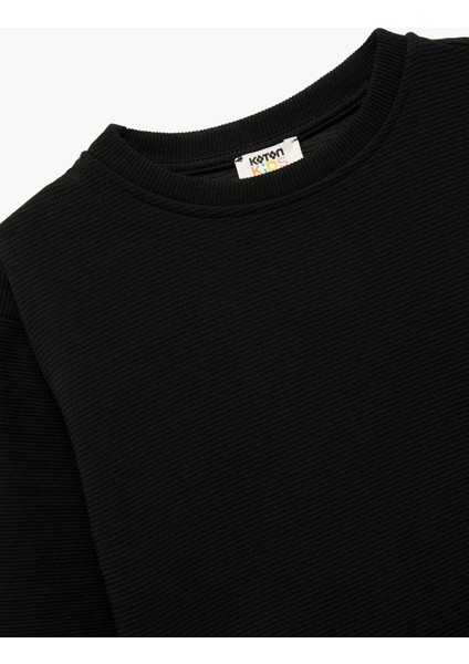 Uzun Kollu Bisiklet Yaka Şardonlu Basic Sweatshirt modelleri