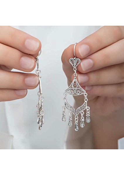 Gümüş Telkari Sallantılı Kadın Küpe