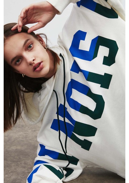 Tına Oversize Beyaz Sweatshirt modelleri