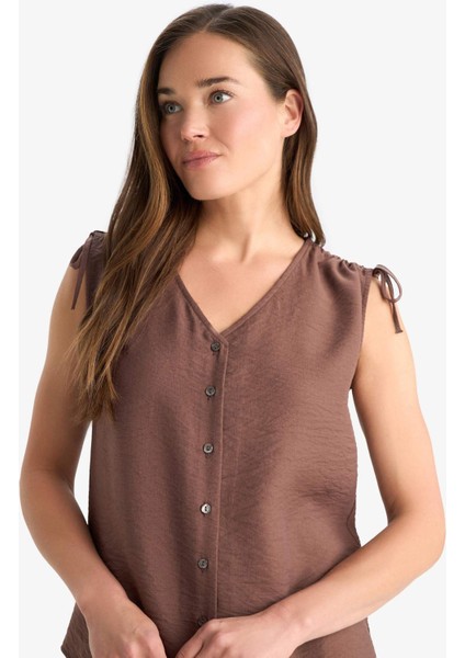 V Yaka Büzgülü Kolsuz Bluz F2052AX25SM