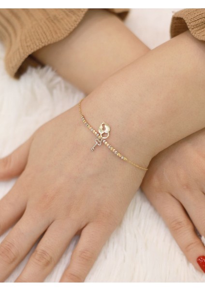 14 Ayar Altın Kilit Kalpli Bileklik