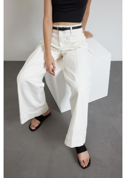 Siyah Süet Parmak Arası Kadın Terlik