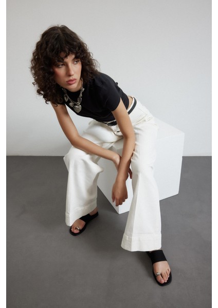 Siyah Süet Parmak Arası Kadın Terlik