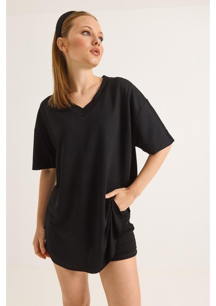 Oversize V Yaka Yırtmaçlı T-Shirt fiyatları