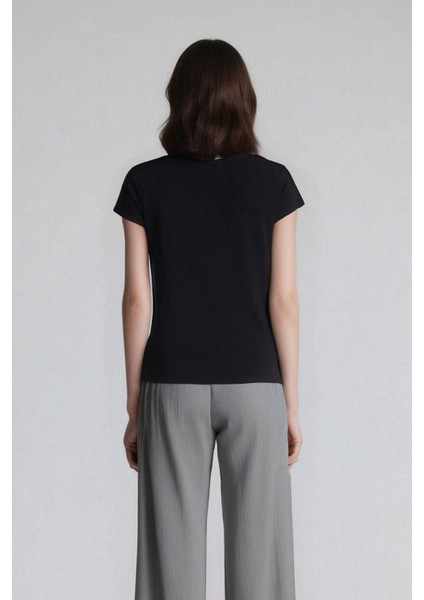 Fitted Bisiklet Yaka Basic Düz Kısa Kollu Siyah Tişört F3833AX25SM indirimleri