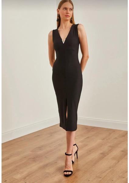 Is Berceste Kadın Siyah V Detaylı Önü Yırtmaçlı Ince Fitilli Ottoman Elbise