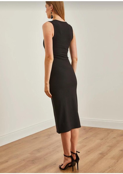 Is Berceste Kadın Siyah V Detaylı Önü Yırtmaçlı Ince Fitilli Ottoman Elbise fiyatları