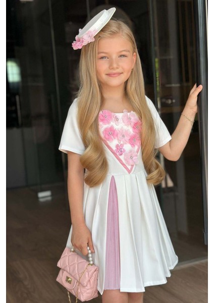 Kız Çocuk Göğsü Çiçek Işlemeli ve Şerit Detaylı Piliseli Beyaz Elbise fiyatları