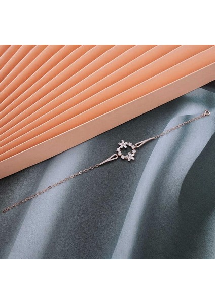 Gümüş Rose Beyaz Çiçek Kadın Bileklik fiyatları