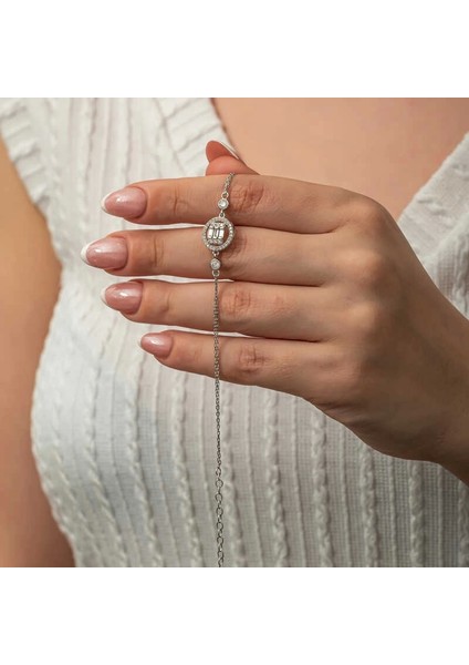 Gümüş Yuvarlak Baget Taşlı Kadın Bileklik modelleri