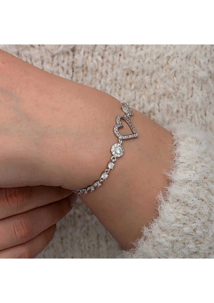 Gümüş Zirkon Taşlı Kalpli Kadın Bileklik indirimleri