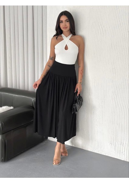 Yüksek Bel Yumuşak Dokulu Beli Lastikli Maxi Boy Uzun Çan Modeli Sandy Etek Siyah Kloş Etek Tesettür