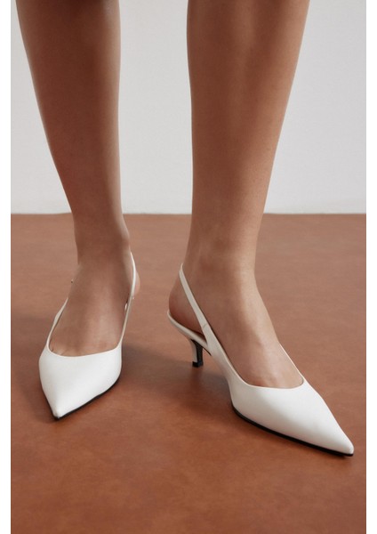 Beyaz Cilt Çift Tokalı Kadın Topuklu Ayakkabı