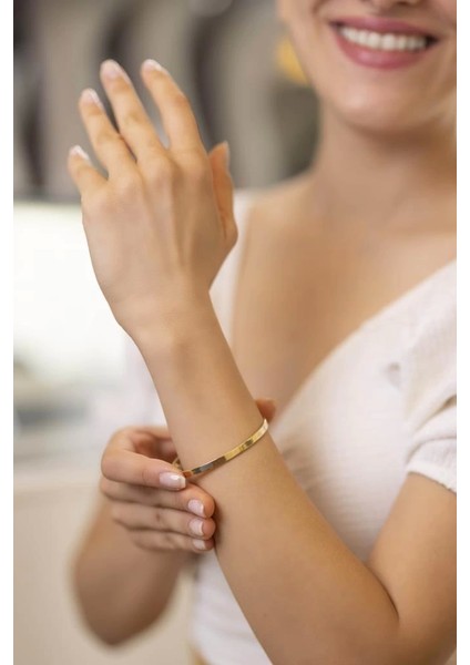 22 Ayar Düz Işçiliksiz Bilezik