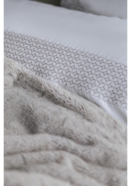 ÇİFT KİŞİLİK YATAK ÖRTÜSÜ SET MONEDA TAS - YATAK ORTUSU indirimleri