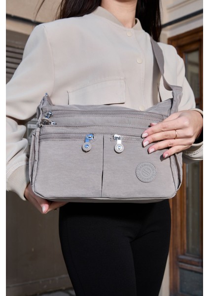 Kadın Suya Dayanıklı Krinkıl Kumaş Çok Gözlü Ayarlanabilir Vizon Renk Çapraz Askılı Omuz Çantası fiyatları