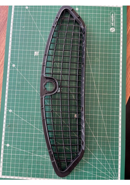 Ford Mondeo 4 Ön Göğüs Izgarası