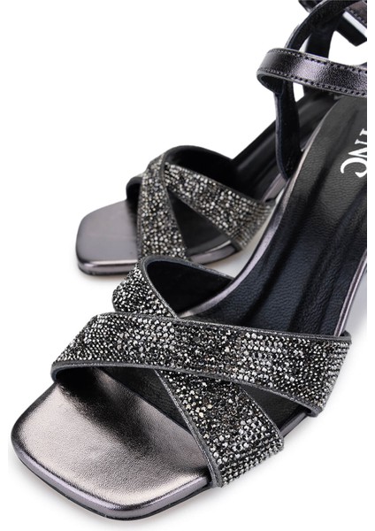 Kadın Hakiki Deri Metalik Topuklu Ayakkabı 1065 036 Bn Ayk Y25 Platın modelleri