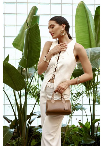 Joan Kadın El ve Omuz Çantası fiyatları