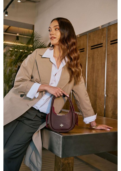 Kadın Çapraz Askılı El ve Omuz Çantası fiyatları