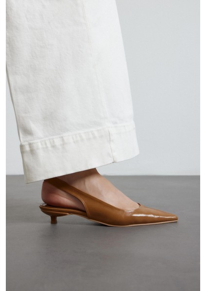 Taba Cilt Sivri Burun Kadın Topuklu Ayakkabı