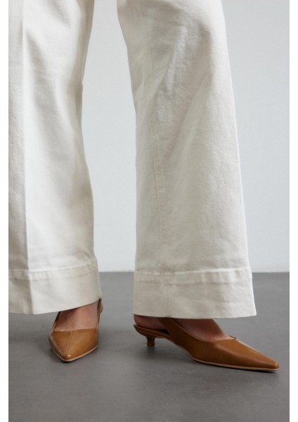 Taba Cilt Sivri Burun Kadın Topuklu Ayakkabı