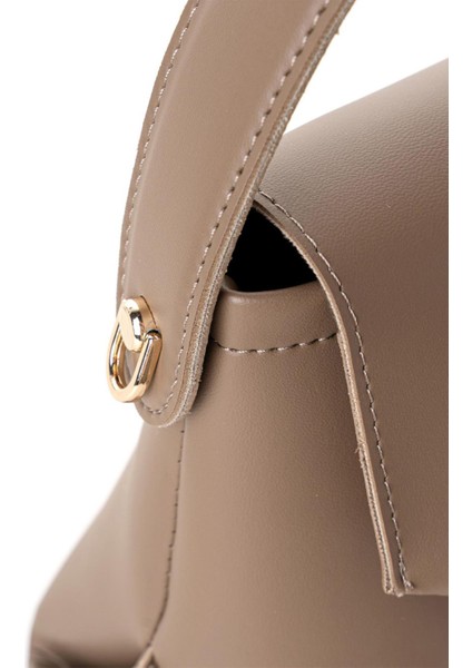 Kadın Çapraz Askılı El ve Omuz Çantası indirimleri