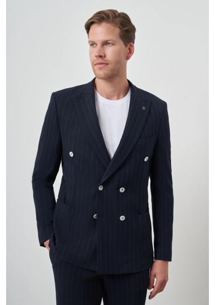 Erkek Lacivert Trend Kruvaze Slim Fit Sivri Yaka Takım Elbise modelleri
