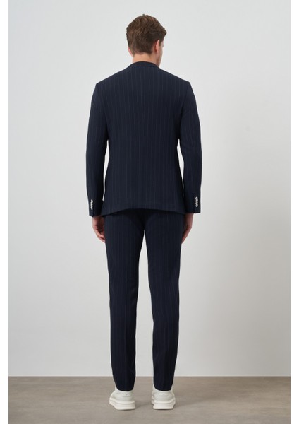 Erkek Lacivert Trend Kruvaze Slim Fit Sivri Yaka Takım Elbise indirimleri