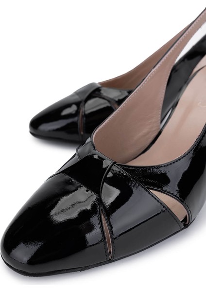 Kadın Hakiki Deri Siyah Rugan Topuklu Ayakkabı 820 958 Bn Ayk Y25 Sıyah Rgn modelleri