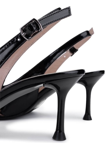 Kadın Hakiki Deri Siyah Rugan Topuklu Ayakkabı 820 958 Bn Ayk Y25 Sıyah Rgn fırsatları