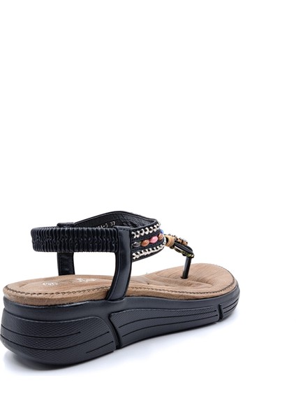G25Y1545 Taş ve Boncuk Detaylı Lastikli Dolgu Taban Siyah Parmak Arası Kadın Sandalet modelleri
