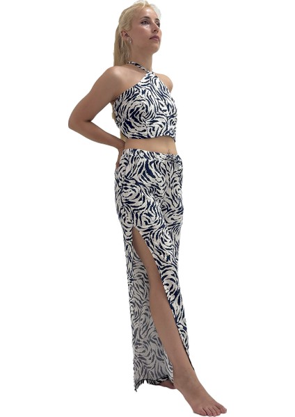 Kadınlar Için Mavi Beyaz Zebra Desenli Yırtmaçlı Pantolon - Crop Takım