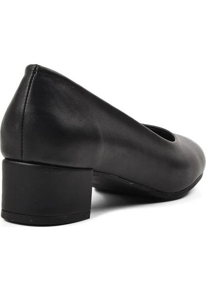 Kalın Topuklu Büyük Numara Kadın Ayakkabı Siyaha Siyah indirimleri