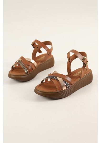 (Kırcalı) Poli Hafif Taban Deri Tokalı Kadın Sandalet Taba modelleri